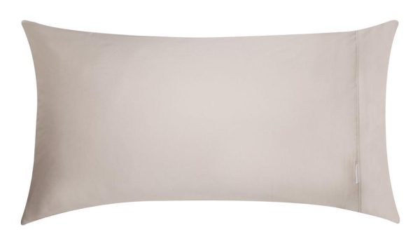 400TC Egyptian Cotton Sateen LINEN Standard Pillowcase by Logan and Mason Platinum For Sale